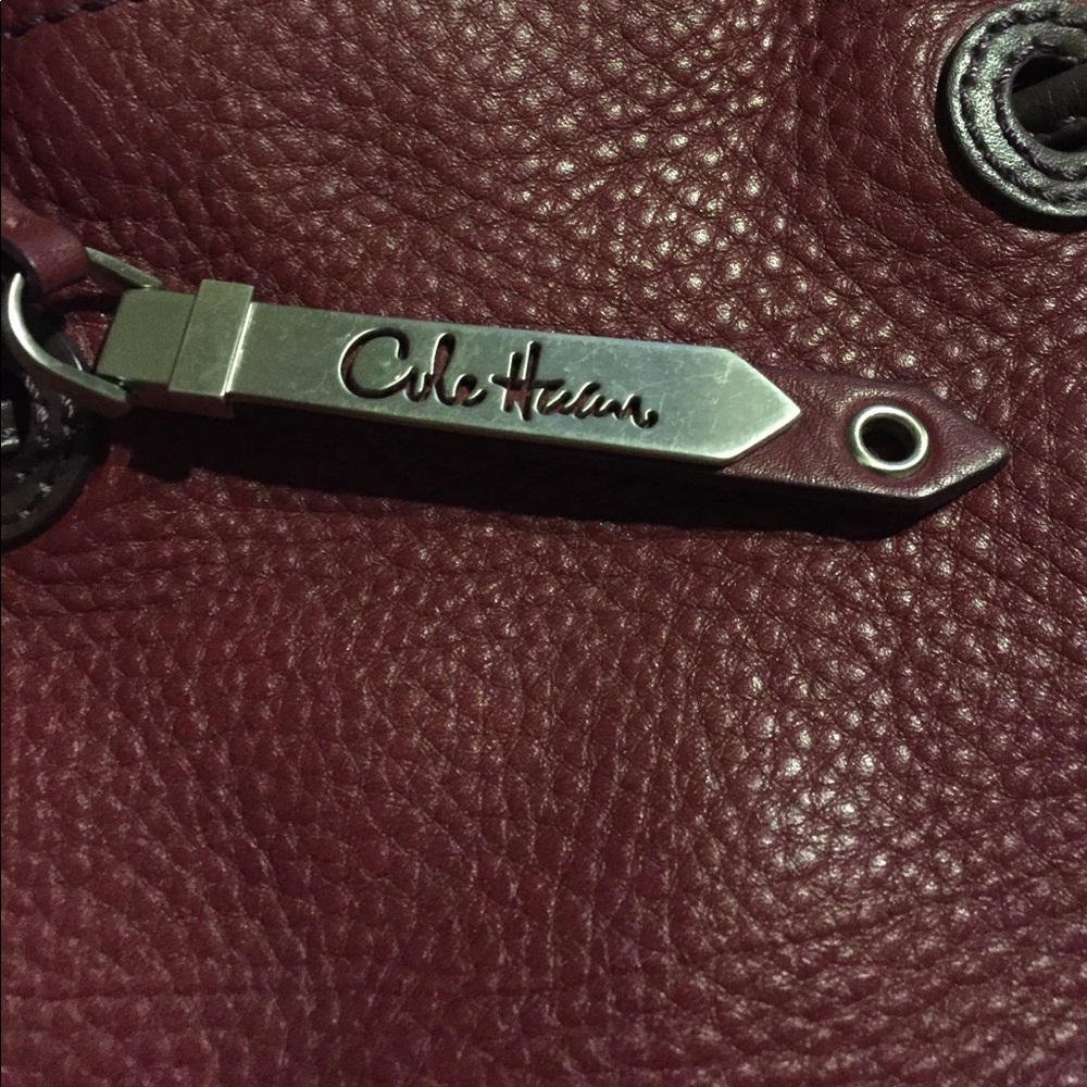 💚💜SOLD ON OTHER SITE💜💚Authentic Cole Haan - Picture 2 of 6